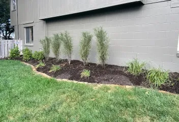 planters-side-of-house