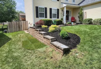 retaining-wall-landscaped